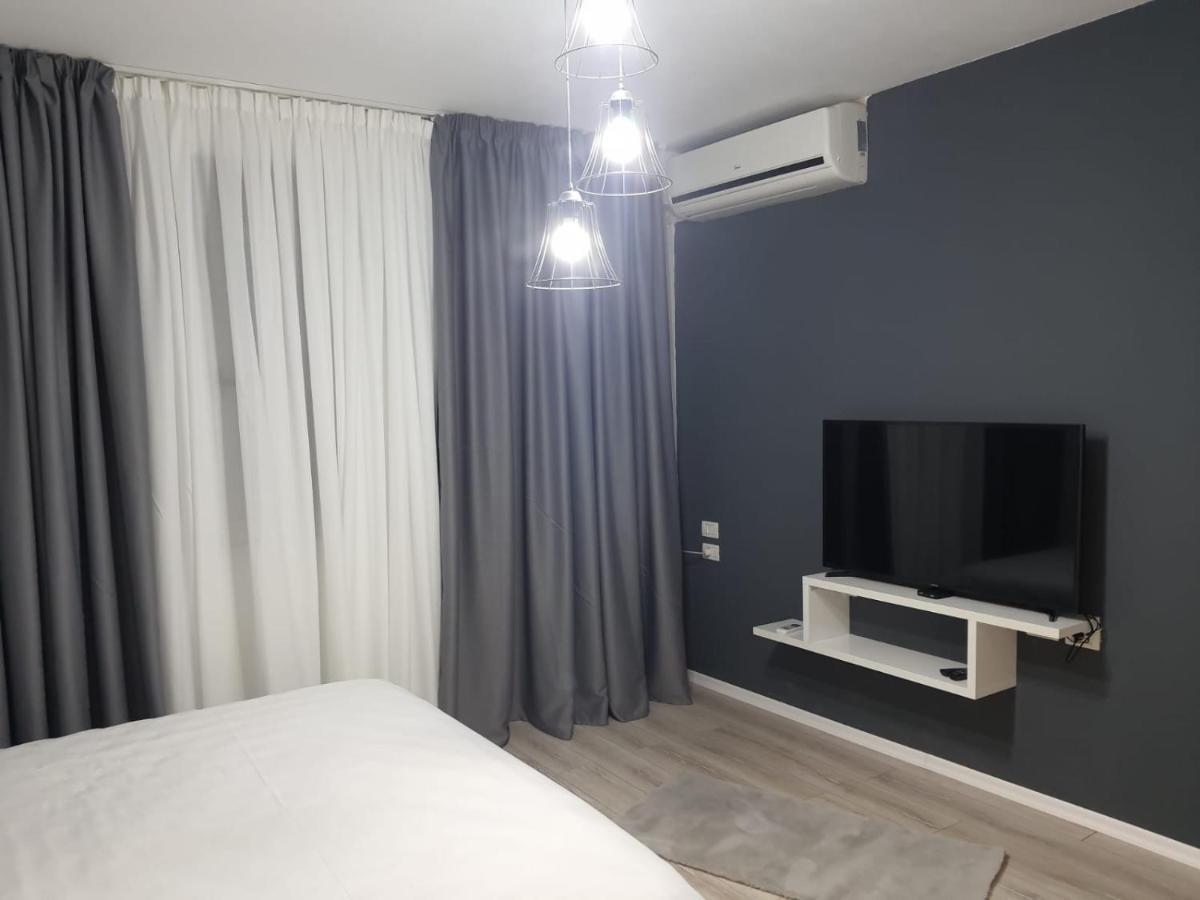 Modern Apartment Korca 2 Esterno foto
