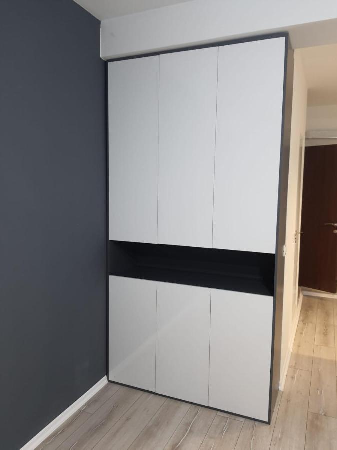 Modern Apartment Korca 2 Esterno foto