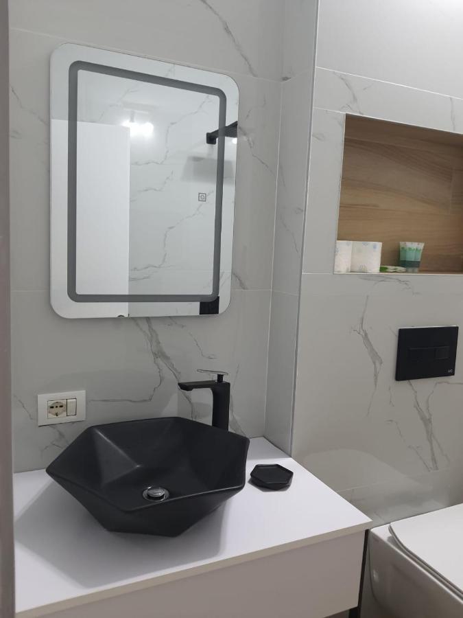 Modern Apartment Korca 2 Esterno foto
